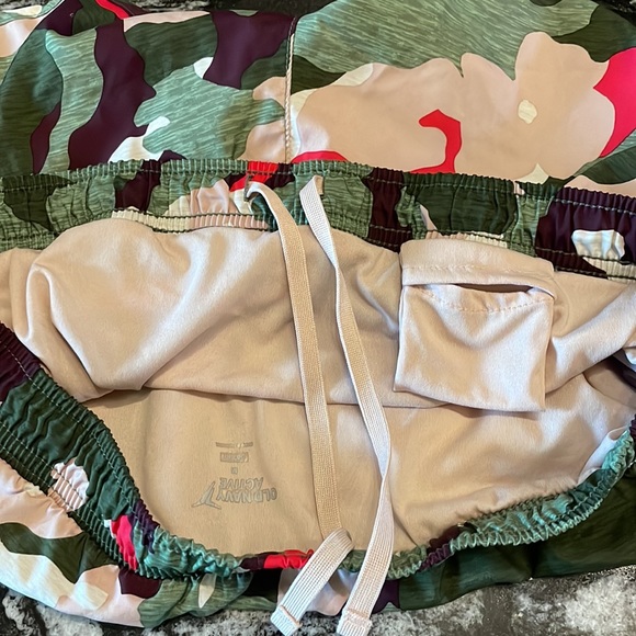 Old Navy running shorts - Picture 4 of 4